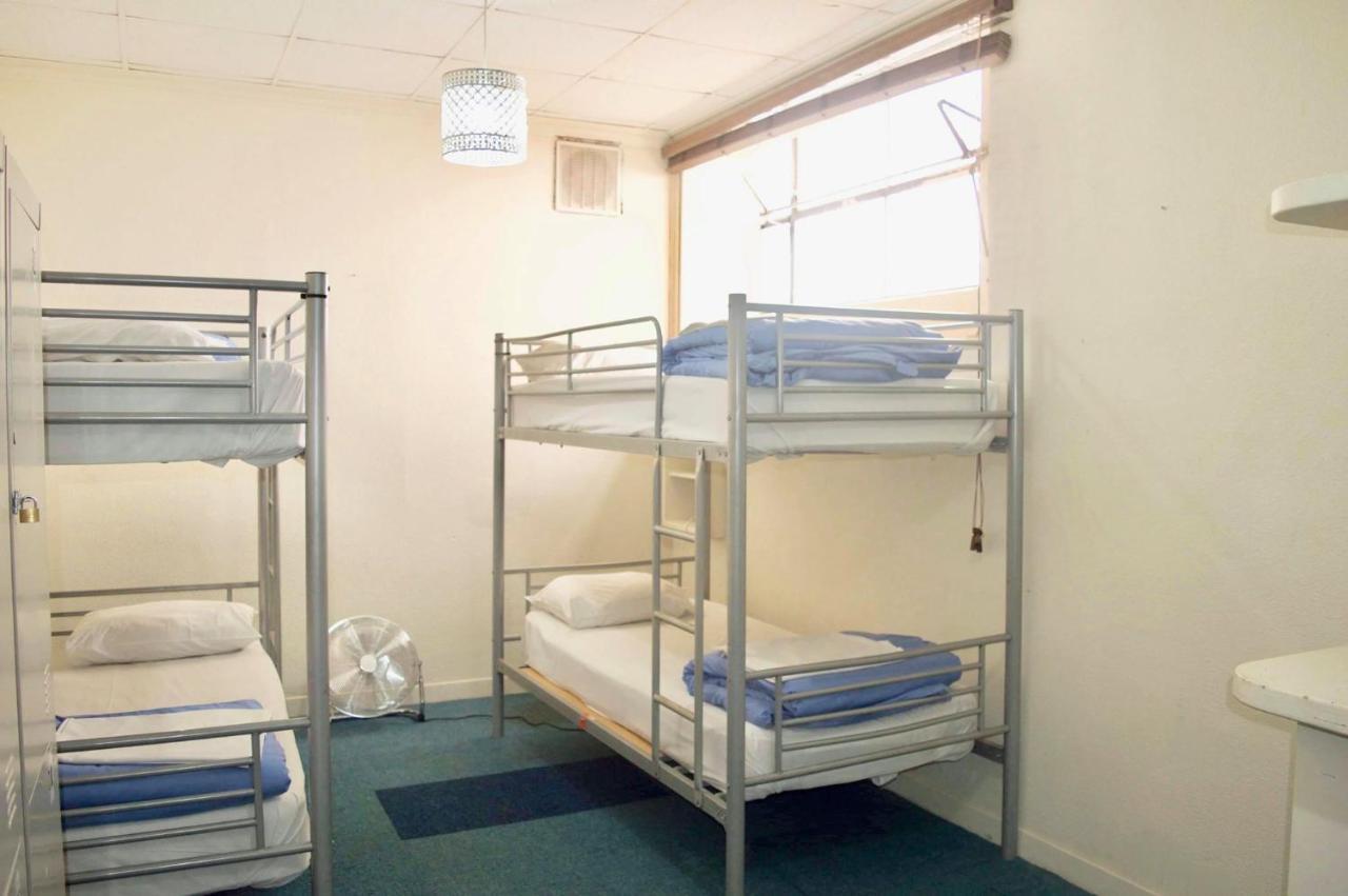 The Station Accommodation Окленд Экстерьер фото